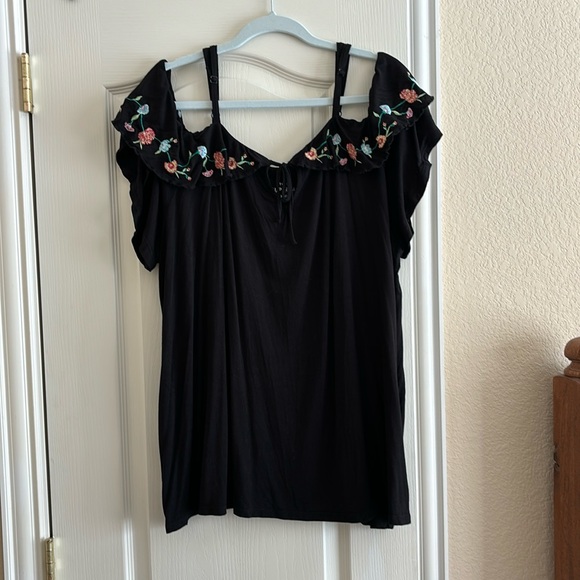 Torrid Sz 3 top - Picture 1 of 4